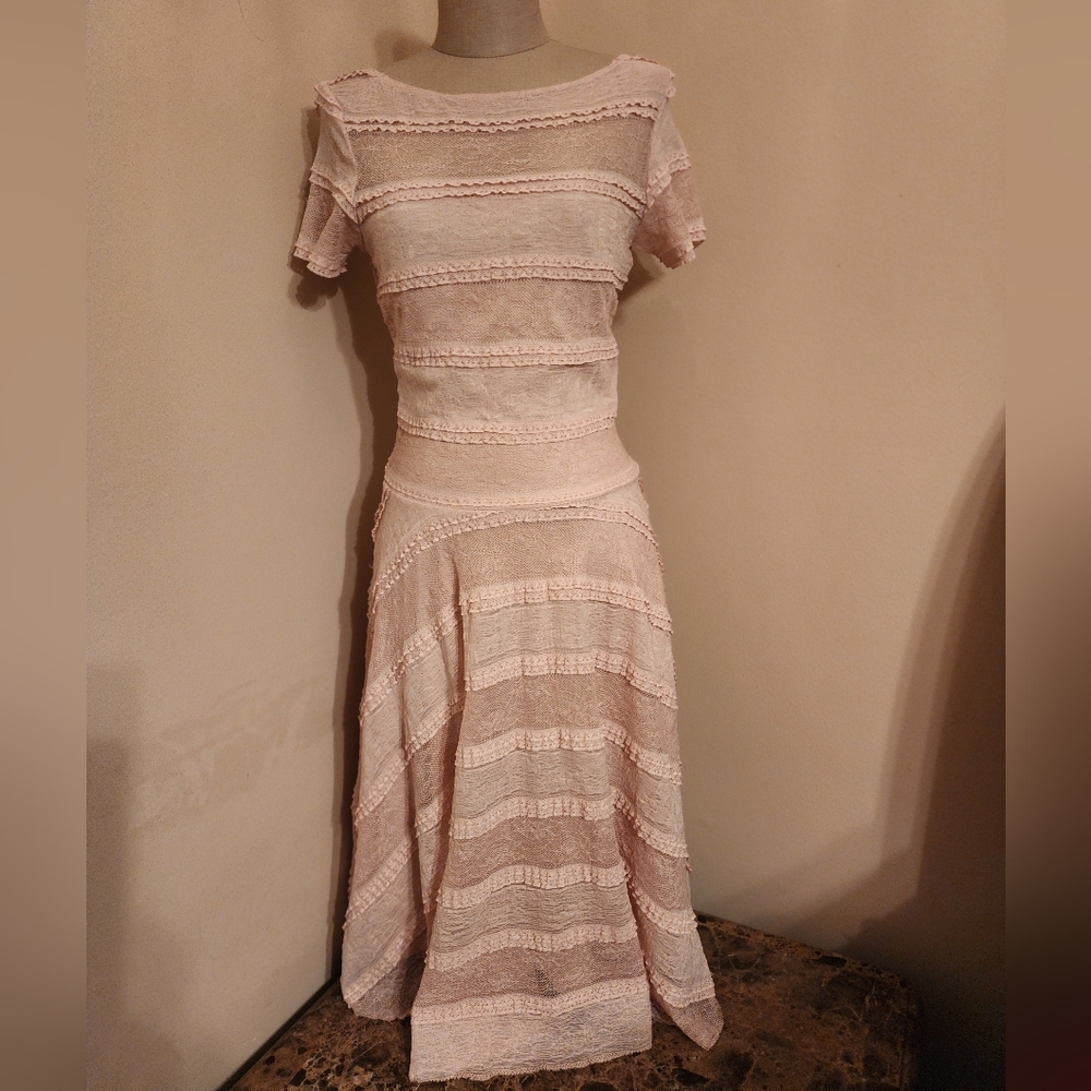 Signature by Sangria Blush Lace Dress. Sz 4